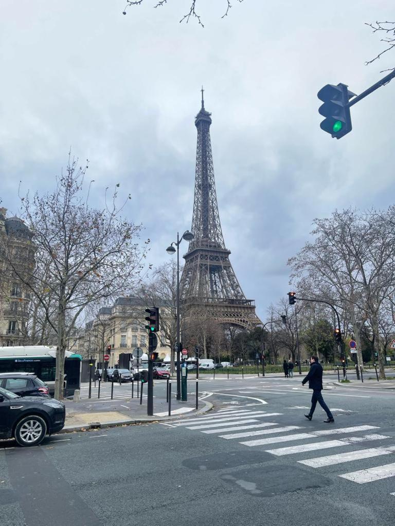 Magnifique Appartement Tour Eiffel パリ エクステリア 写真